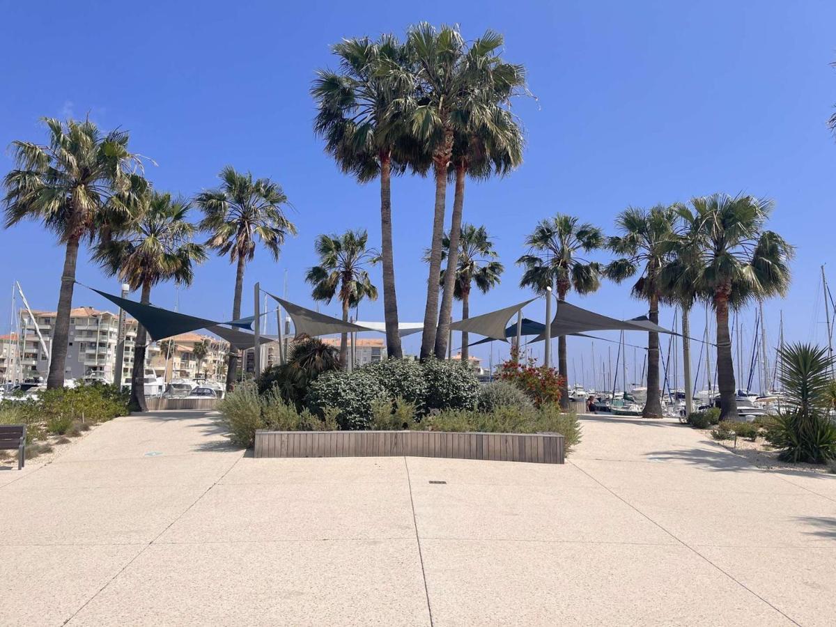 Appartement 2P, 4 Couchages, Terrasse Et Salon De Jardin A 200M De La Plage, Frejus - Fr-1-226A-22 Dış mekan fotoğraf